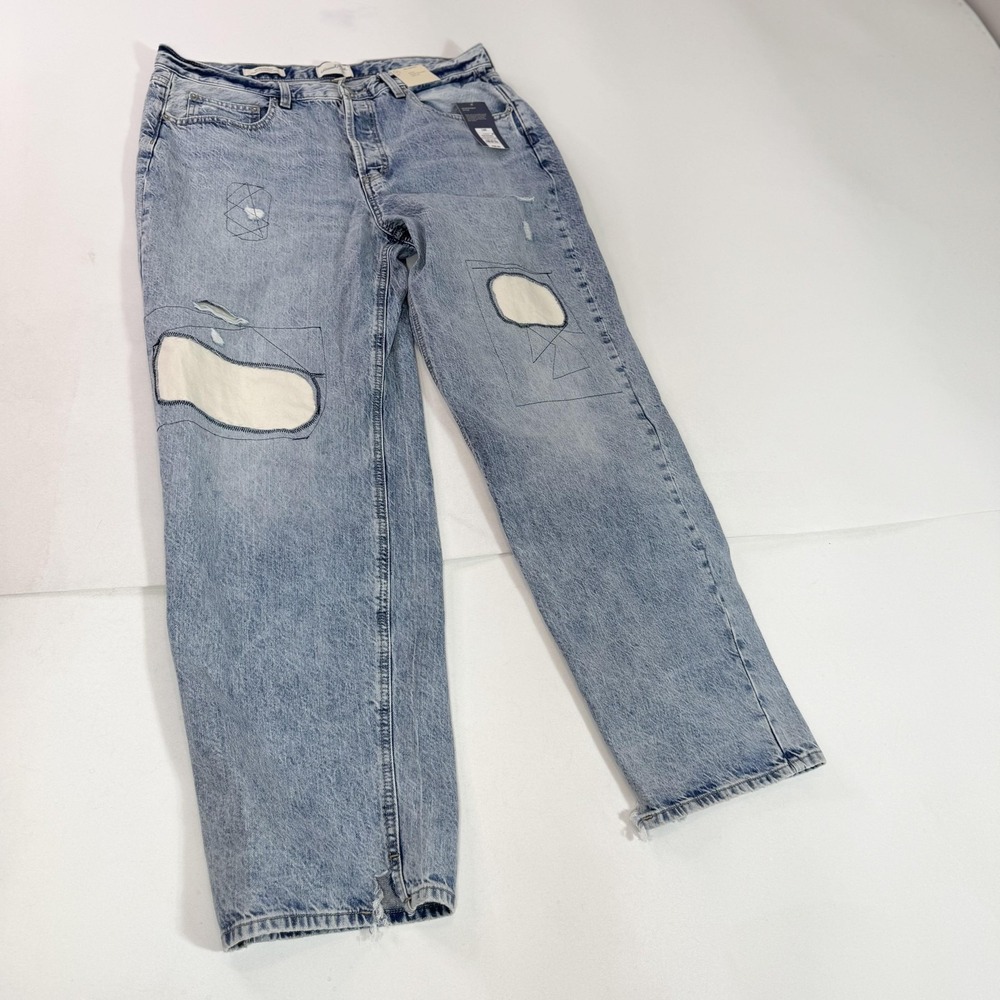 Universal Thread Jeans Womens 14 Blue High Rise Straight Distressed Light Wash